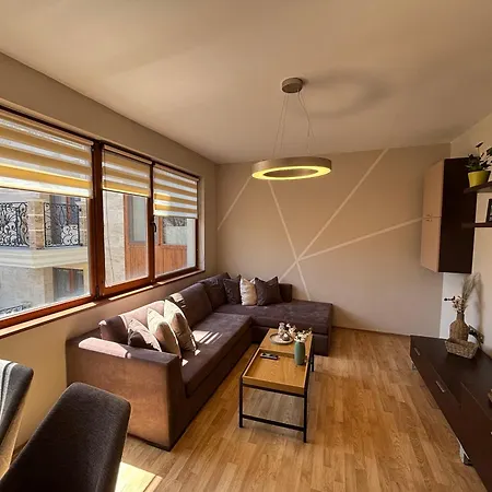 Sunwave 2 Bedrooms Center Apartment *