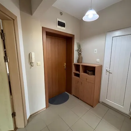 Sunwave 2 Bedrooms Center Apartment *
